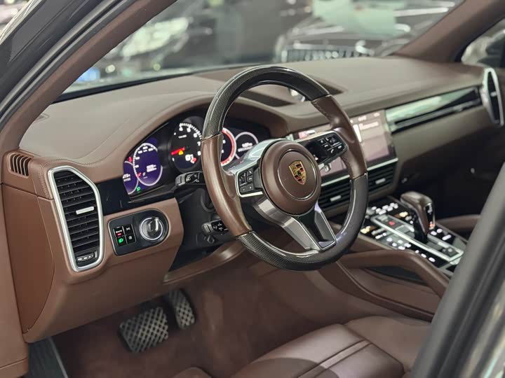 Фото 6 - Porsche Cayenne