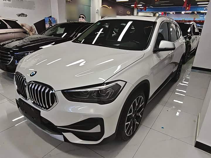 Фото 7 - BMW X1