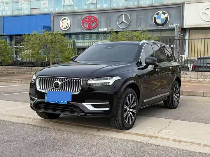 Фото 1 - Volvo XC90