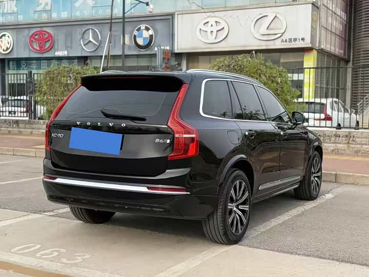 Фото 6 - Volvo XC90