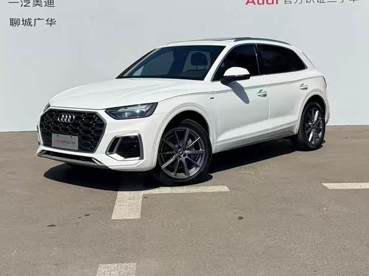 Фото 1 - Audi Q5L