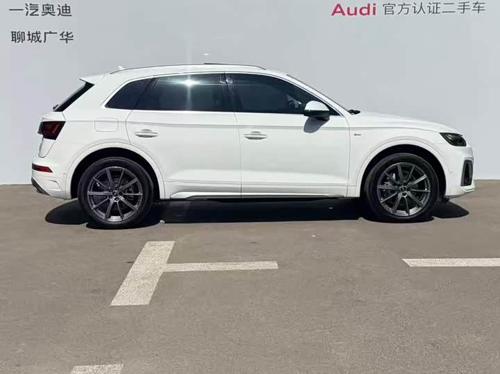 Фото 3 - Audi Q5L