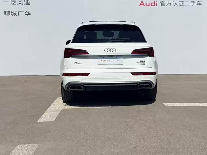 Фото 5 - Audi Q5L