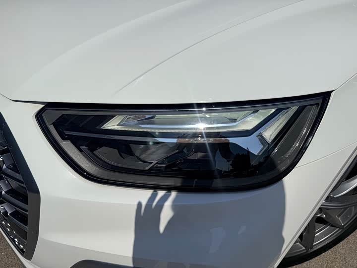 Фото 6 - Audi Q5L