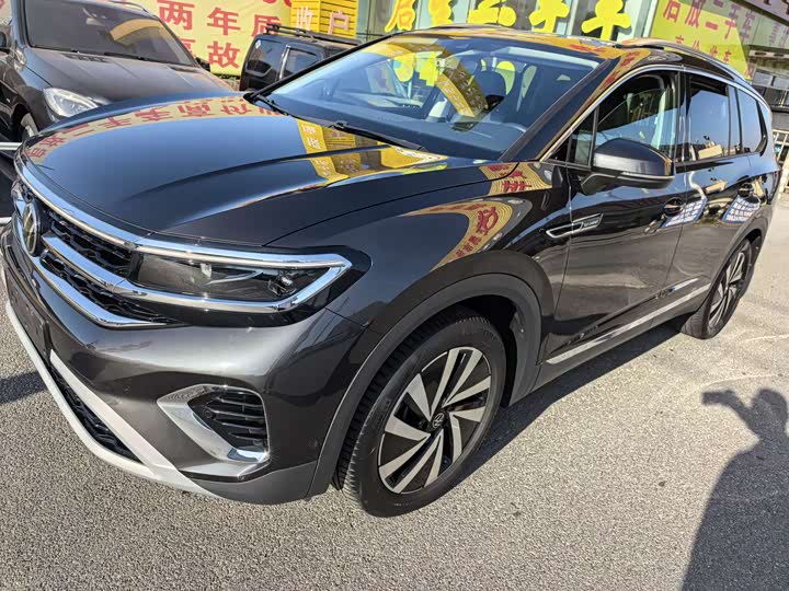 Фото 1 - Volkswagen Talagon