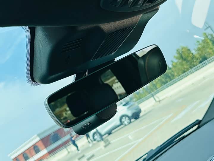 Фото 18 - Lincoln Navigator