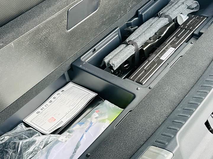 Фото 40 - Lincoln Navigator