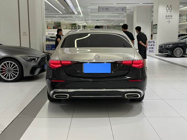 Фото 16 - Mercedes-Benz Maybach S-Class