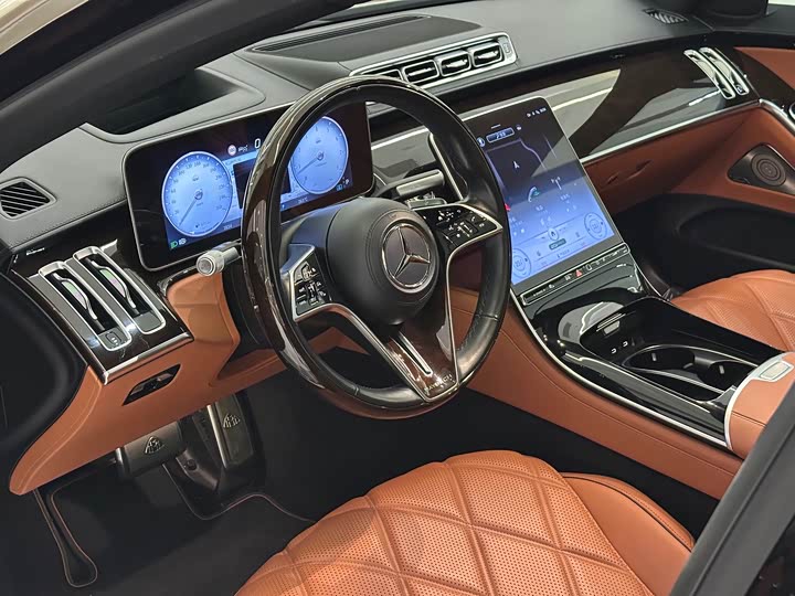 Фото 3 - Mercedes-Benz Maybach S-Class