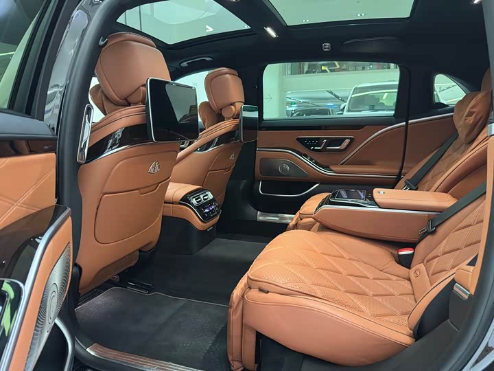 Фото 5 - Mercedes-Benz Maybach S-Class