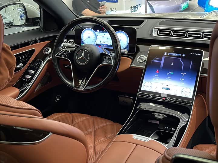 Фото 7 - Mercedes-Benz Maybach S-Class