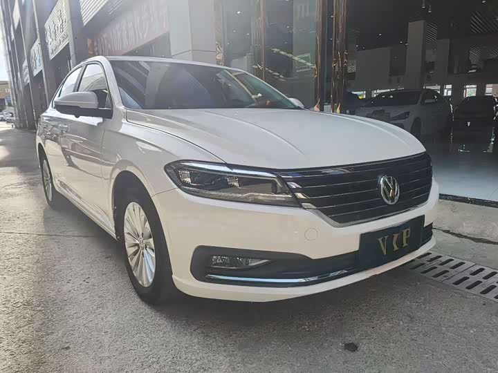 Фото 2 - Volkswagen Lavida