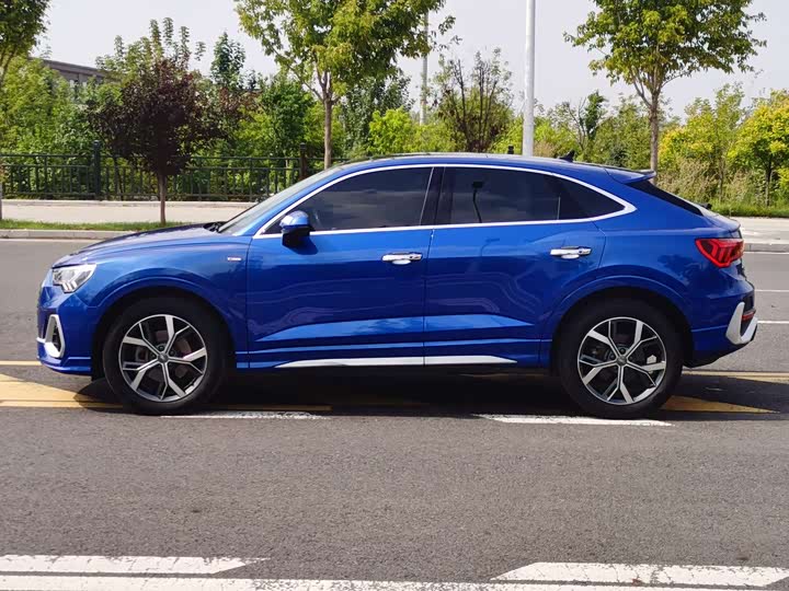 Фото 8 - Audi Q3 Sportback