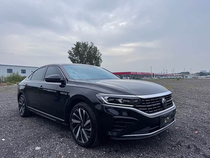 Фото 3 - Volkswagen Passat