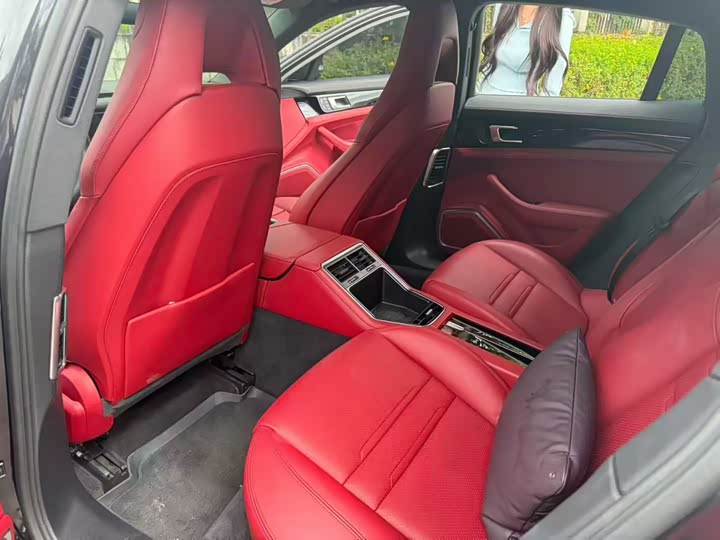 Фото 5 - Porsche Panamera