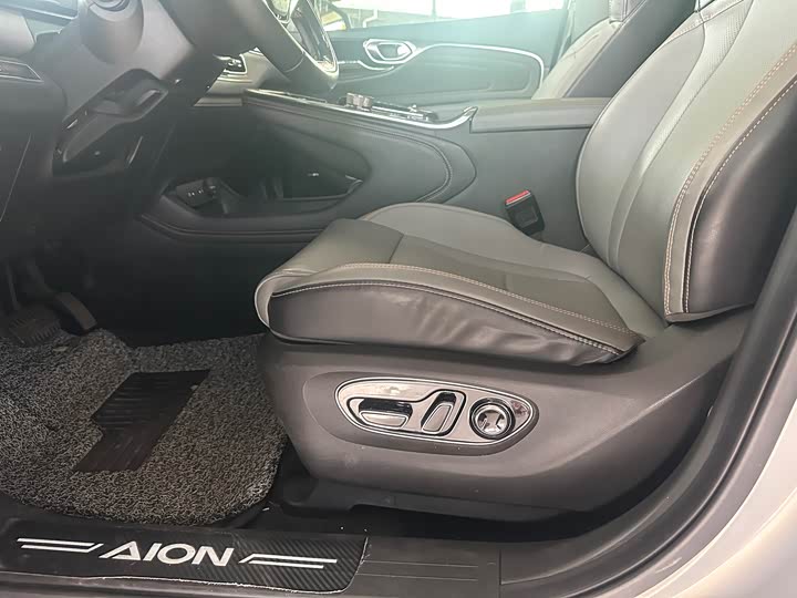 Фото 12 - GAC Aion V