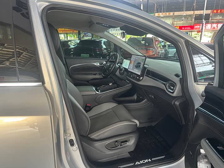 Фото 27 - GAC Aion V