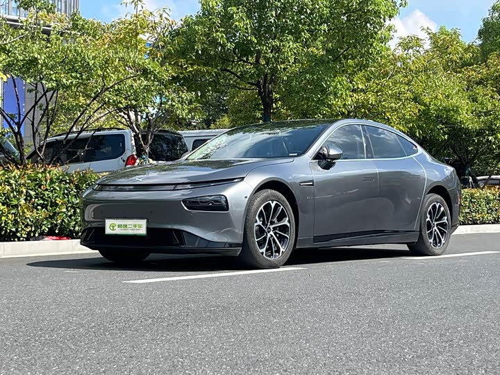 Фото 1 - XPeng P7