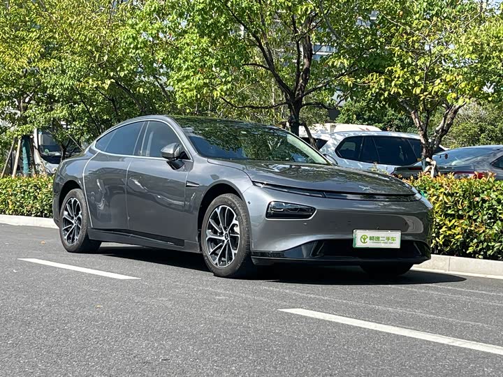 Фото 3 - XPeng P7