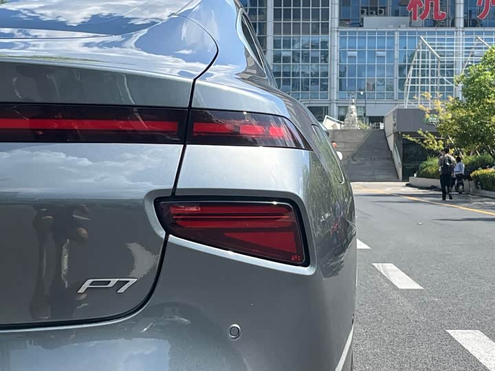 Фото 7 - XPeng P7