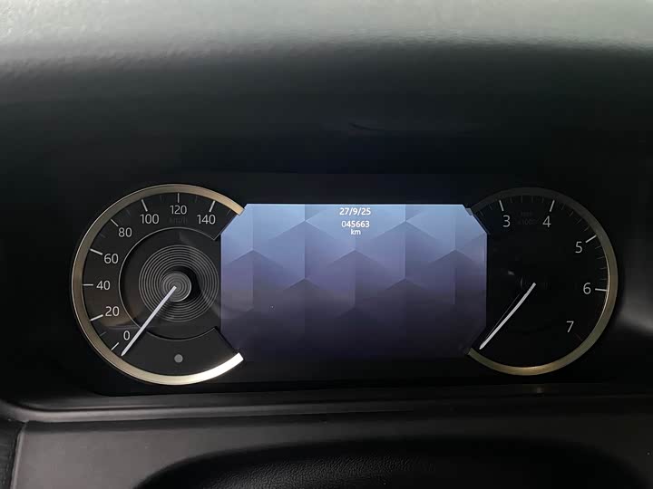 Фото 9 - Land Rover Range Rover Velar