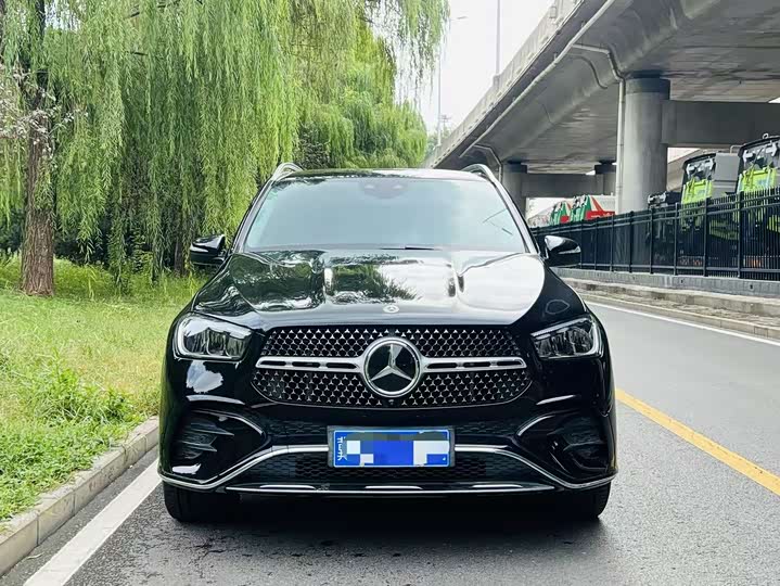 Фото 2 - Mercedes-Benz GLE-Class