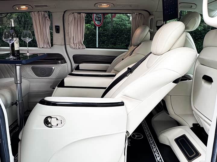 Фото 29 - Mercedes-Benz Vito