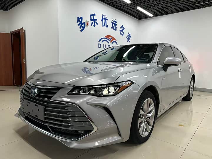 Фото 1 - Toyota Avalon