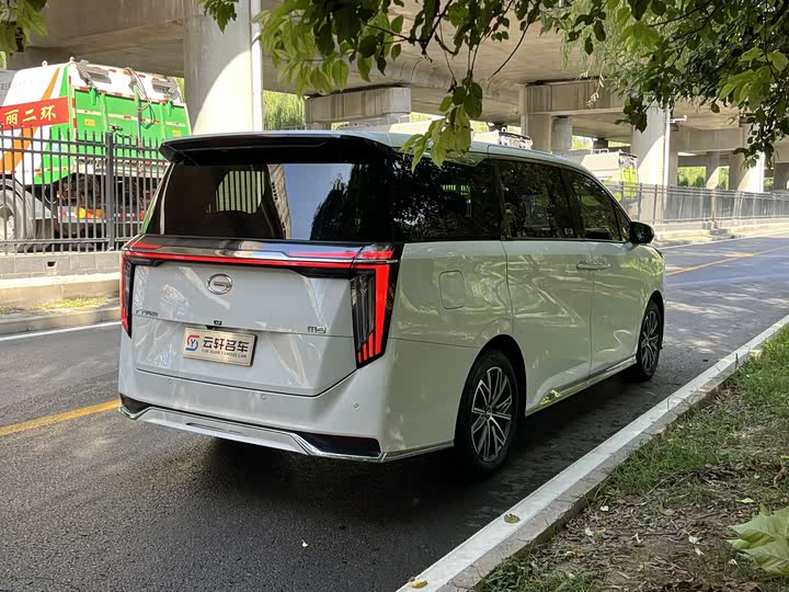 Фото 23 - GAC Trumpchi M8