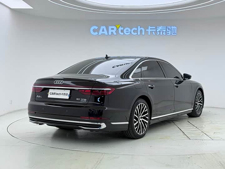 Фото 6 - Audi A8