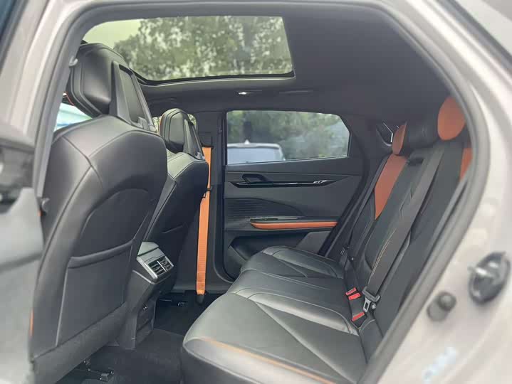 Фото 6 - Changan UNI-V