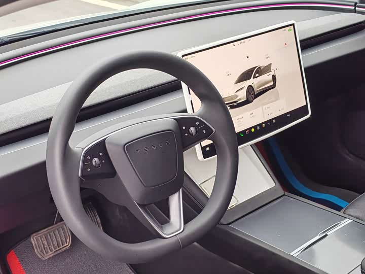 Фото 9 - Tesla Model 3