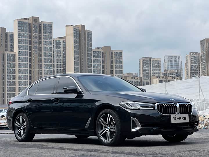 Фото 3 - BMW 5 Series