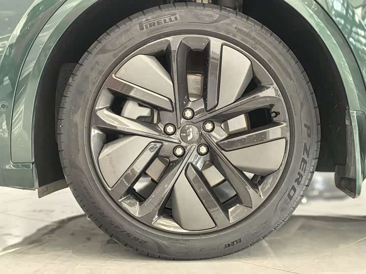 Фото 15 - LiXiang L9