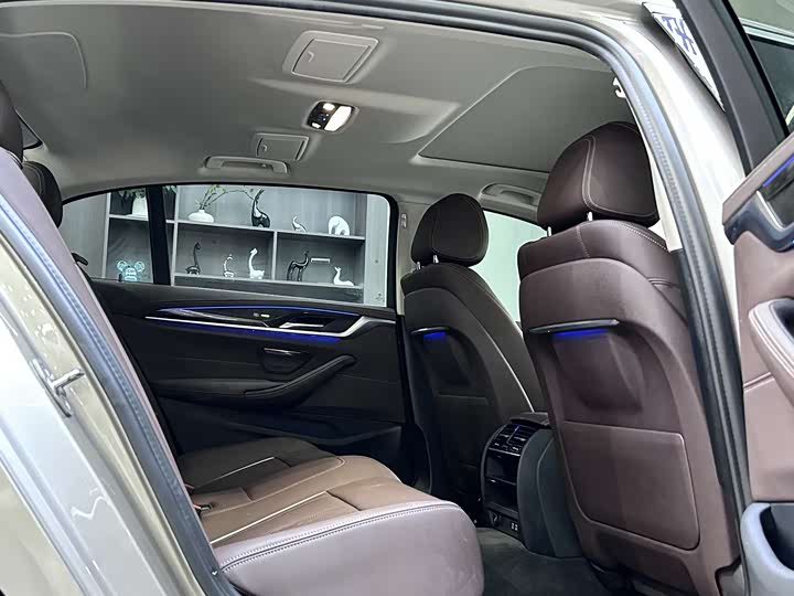 Фото 9 - BMW 5 Series