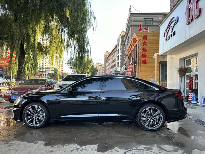 Фото 3 - Audi A6L