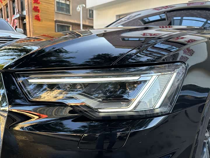 Фото 8 - Audi A6L