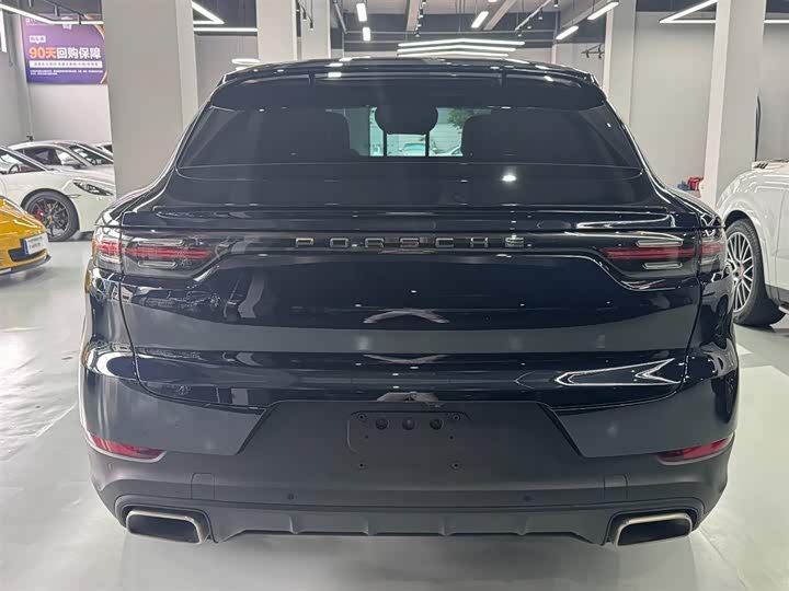 Фото 6 - Porsche Cayenne