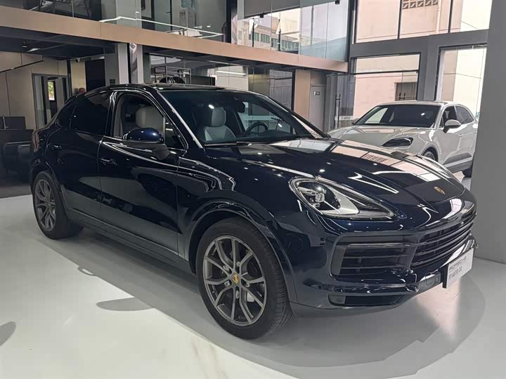 Фото 8 - Porsche Cayenne