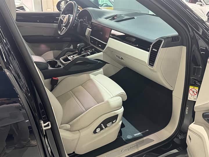 Фото 9 - Porsche Cayenne