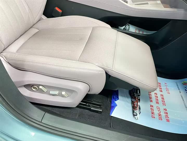 Фото 11 - Nio Onvo L60