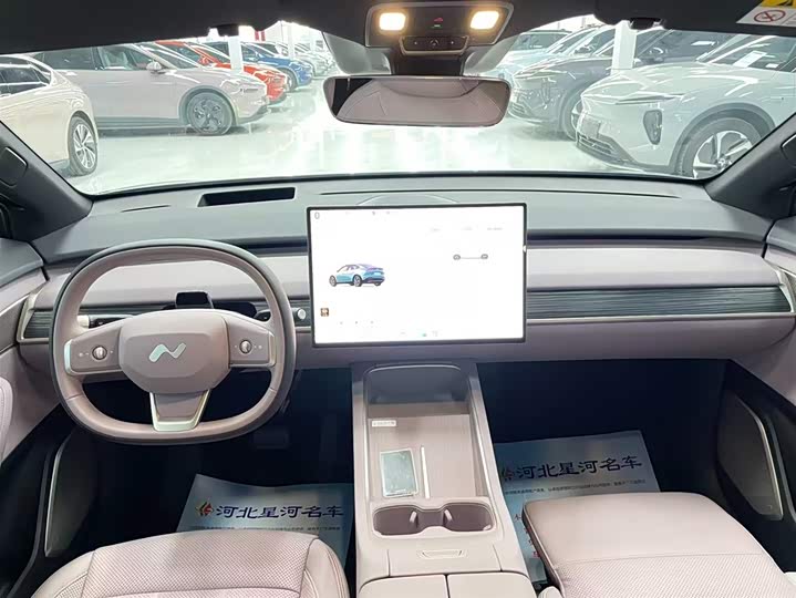 Фото 13 - Nio Onvo L60