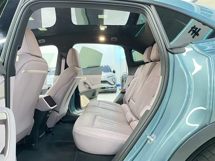 Фото 8 - Nio Onvo L60