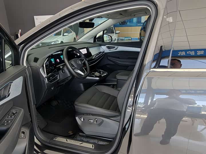 Фото 16 - Volkswagen Talagon