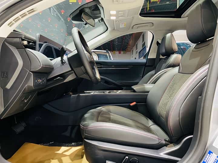 Фото 8 - Ford Mondeo