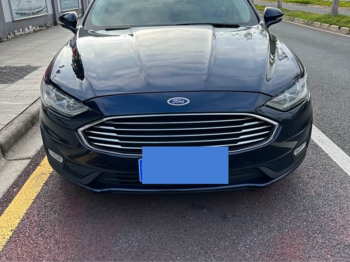 Фото 1 - Ford Mondeo