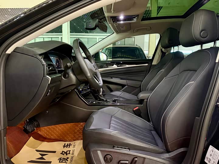 Фото 3 - Volkswagen Passat