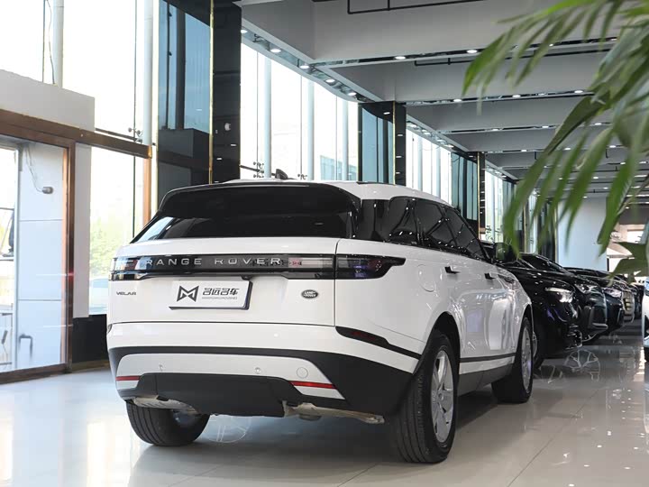 Фото 17 - Land Rover Range Rover Velar