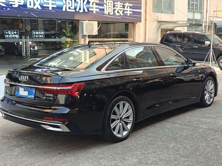 Фото 7 - Audi A6L