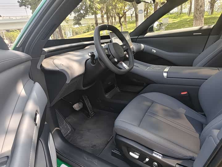 Фото 4 - Xiaomi YU7